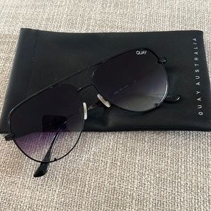 Quay Australia High Key Mini Black/Fade Aviators With Case